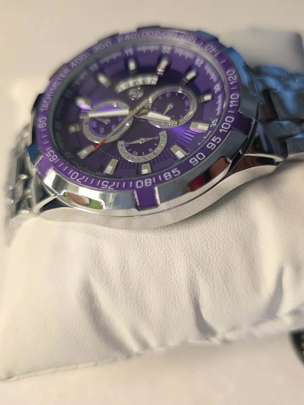 314. Men's Silver 45mm Quartz Watch With Purple Face And Bezel